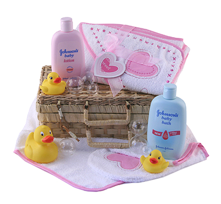 Baby Bath Time Gift Basket - Pink