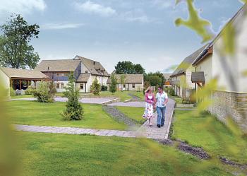 Unbranded Badminton Holiday Park