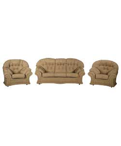 This traditional three piece suite contains a large sofa and two chairs. The Banbury has elegantly c