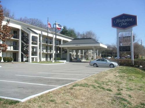 Unbranded Baymont Inn and Suites Nashville Briley Parkway