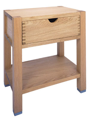 A beautiful piece of contemporary furniture that would bring style to any setting. The Oak finish