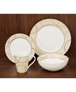 4 place settings.Set contains 4 dinner plates, 4 side plates, 4 bowls and 4 mugs.Dinner plate diamet