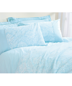 Includes duvet cover and 2 pillowcases. Jaquard ef