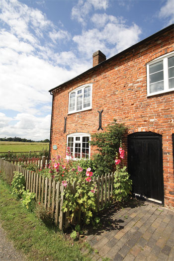 Unbranded Bellamour Cottage