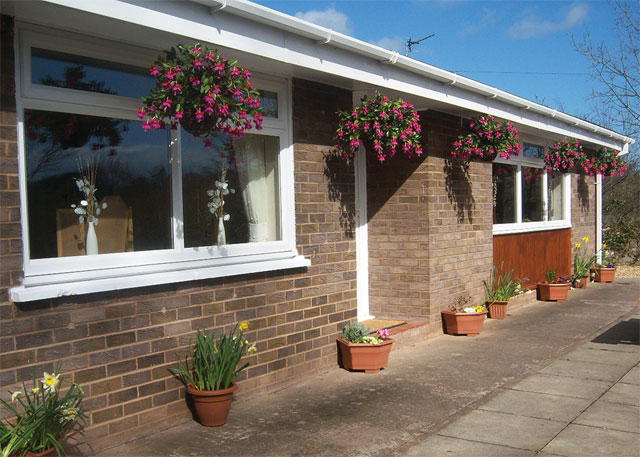 Unbranded Caerwys Cottage