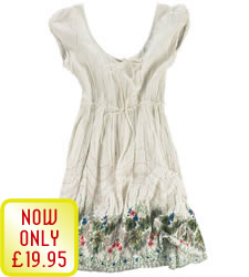 Picnics in the park, walking in the sand, dancing in the surf - this Carefree Summer Dress is perfec