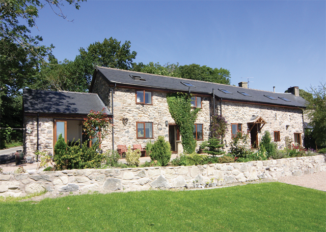 Unbranded Castell Barn