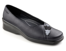 Slip on soft sparkle this season. Our stylish leaf slip-on won your hearts for autumn. So weve added