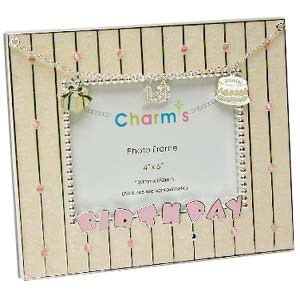 This Cream Charms 18th Birthday Photo Frame includes a unique charm bracelet which hangs from each e