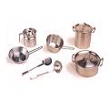 Ten piece set of robust aluminium pots and pans. I