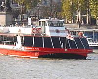 Travel in luxury on the Red River Rover and enjoy the sights of London on this hop on hop off river 