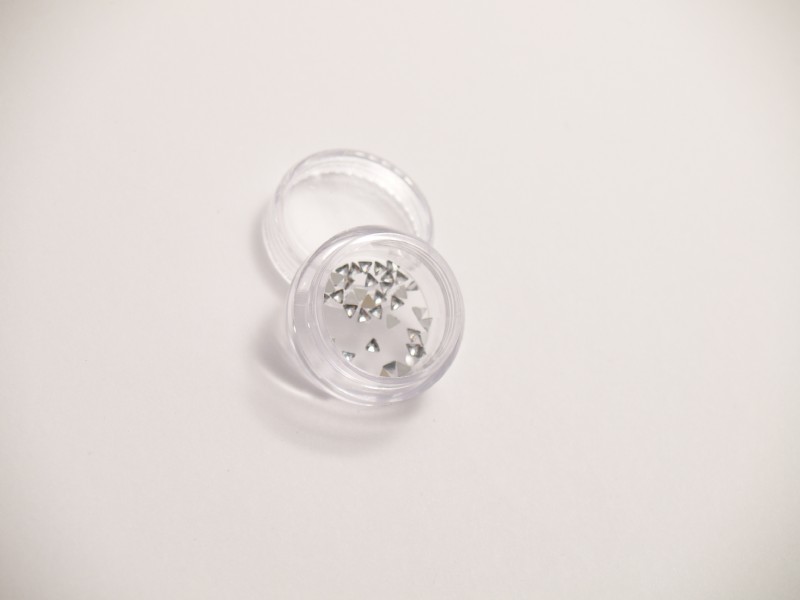 Unbranded Clear Triangle Crystals