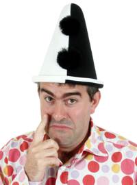 Clown Hat Spitz Black and White