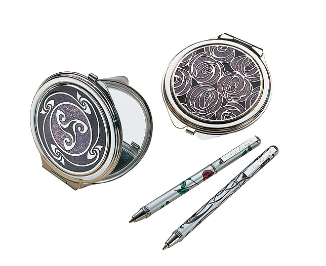 Unbranded Compact Mirror - Mackintosh Roses