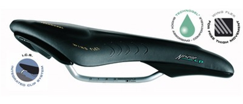 High performance MTB saddle with a firm, flat platform and narrow nose. Deep rails allow the carbon