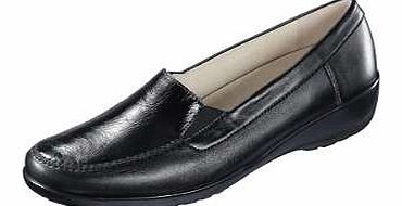 These comfortable loafers come in nappa leather with soft coating and elasticated side straps. With non-slip air cushioned sole and interchangeable foot bed. Also features wedge heels. Creation L Loafers Features: Lining: Leather with Synthetic Sole: