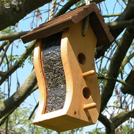 Curvy Bird Feeder Seed