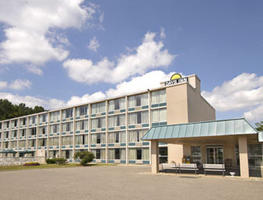 Unbranded Days Inn Cambridge