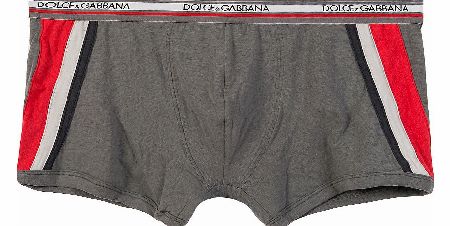 Dolce and Gabana Contrast Trim Grey Boxers designed with a contrasting trim and branding these boxers ensure a comfortable fit whilst giving that slight pleasant design. Colour: Grey Fabric: 46% Modal 46% Cotton 8% Elastane Care: Wash in Water 30 Deg