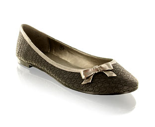 Unbranded Dolcis Ballerina Shoe With Bow Detail