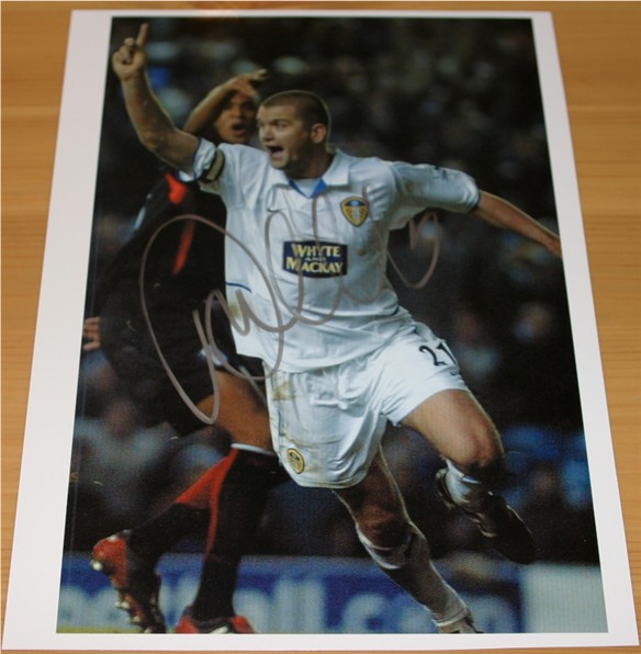 DOMINIC MATTEO HAND SIGNED 9 x 7 INCH PHOTOGRAPH