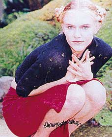 Dominique Swain signed picture