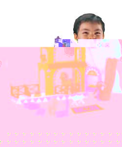This playset includes Dora, 2 ponies and 10 accessories. Press the doormat for fun phrases and