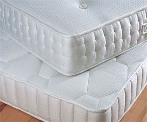 Dunlopillo- Latex Deluxe- 4FT 6 Bedstead Mattress