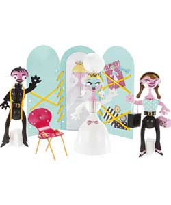 This set allows girls to create a dressmaker enviroment