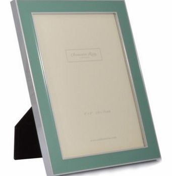 Enamel Sage Green Photo Frame - 4 x 6 inchesThis beautiful contemporary photo frame has an air of Artdeco style, with clean lines and minimalistic look.Made from sage green enamel and finished with chrome detailing, the frame is designed to hold a 4x