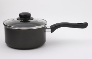 Unbranded Everyday non-stick 18cm saucepan and lid