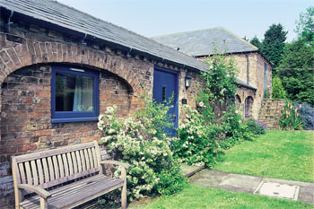 Unbranded Exhibition Cottage