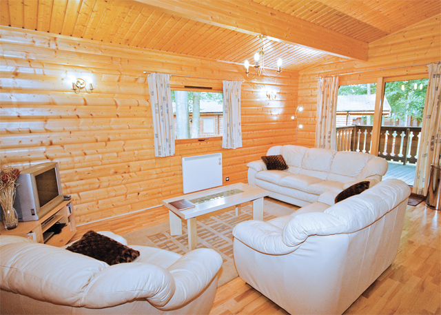 Unbranded Fairways Lodge