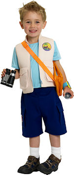 Race to the rescue with this complete Diego dress up set. Including printed knee-length shorts and p