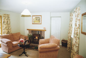 Unbranded Faunoran Cottage