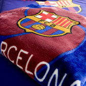 FCB Crest Bed Throw - 130 x 160cm.