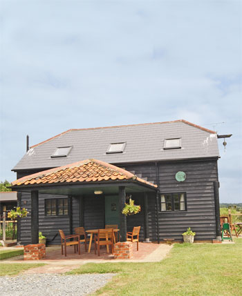 Unbranded Folkards Barn