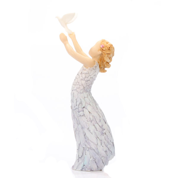 Unbranded Follow Your Dreams Figurine