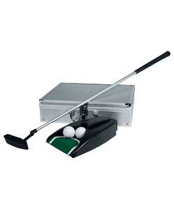 Smart aluminium lockable storage case. Quick assembly 3 part aluminium shaft putter. Zinc alloy