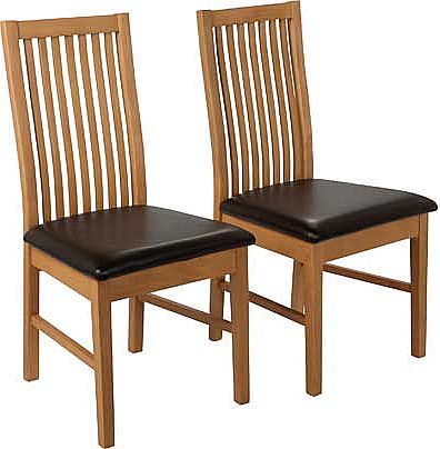 Bring a stylish edge to your dining room with this dining set from the Franklin collection. The table comes with an integral extension that adds 45cm to the length and the 8 chairs have solid wood frames with leather effect seat pads. This Franklin t