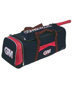 Great value cricket bag that holds a full length cricket bat.Size (H)71, (W)28, (D)31cm.