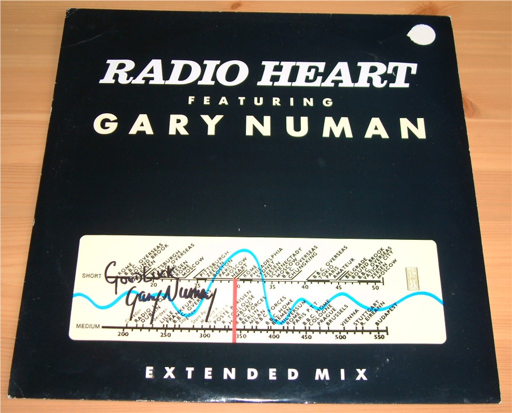 GARY NUMAN HAND SIGNED RADIO HEART 12 SINGLE