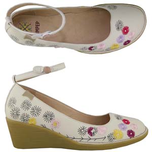 A pretty Wedge heel sandal from Camper. Features colourful stitched and printed flowers to the upper