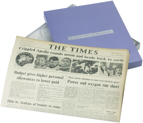 Present your original newspaper in this attractive light blue gift box with
