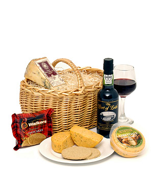 Unbranded Gift Hamper - Quarter Port and Blue Stilton