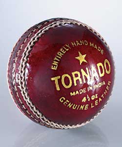 Gray-Nicolls Tornado Junior Cricket Ball