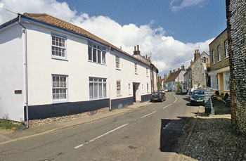 Unbranded Grebe Cottage