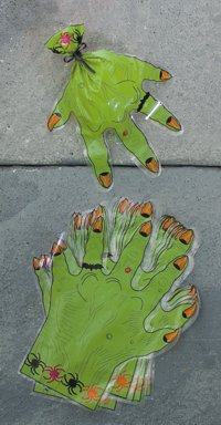 Unbranded Gruesome Horror - 12 Monster Hand Goody Bags