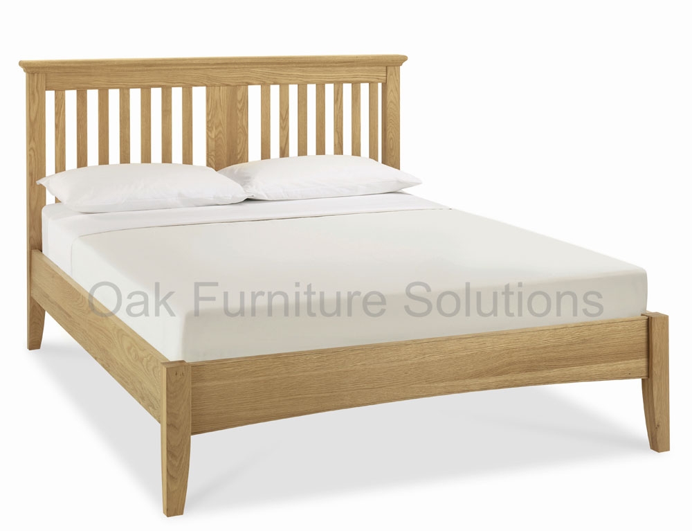Unbranded Hampstead Oak Bedstead - Single, Double or King