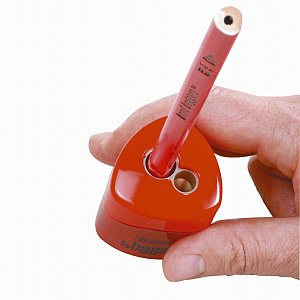 Hand hugger pencil sharpener
